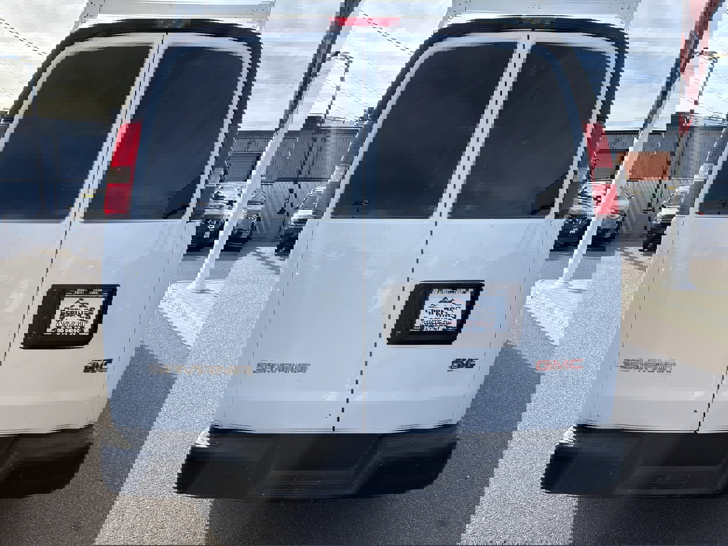 Used 2015 GMC Savana 3500 Extended image 4