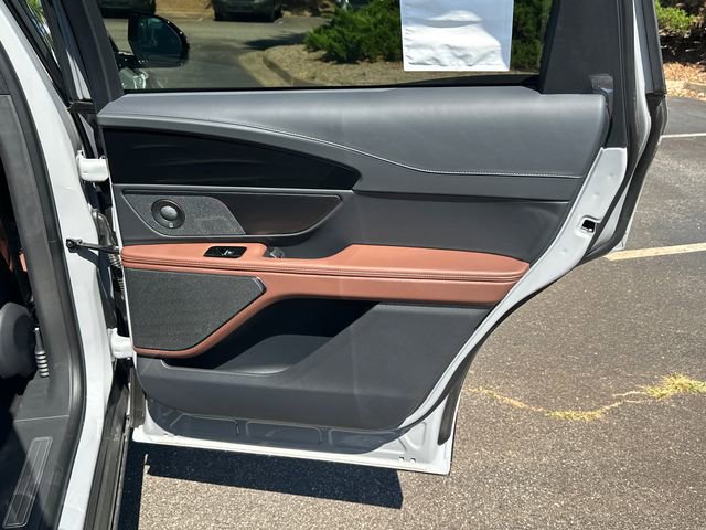 New 2026 Lincoln Nautilus Reserve w/ Jet Appearance Package AWD/4WD image 17