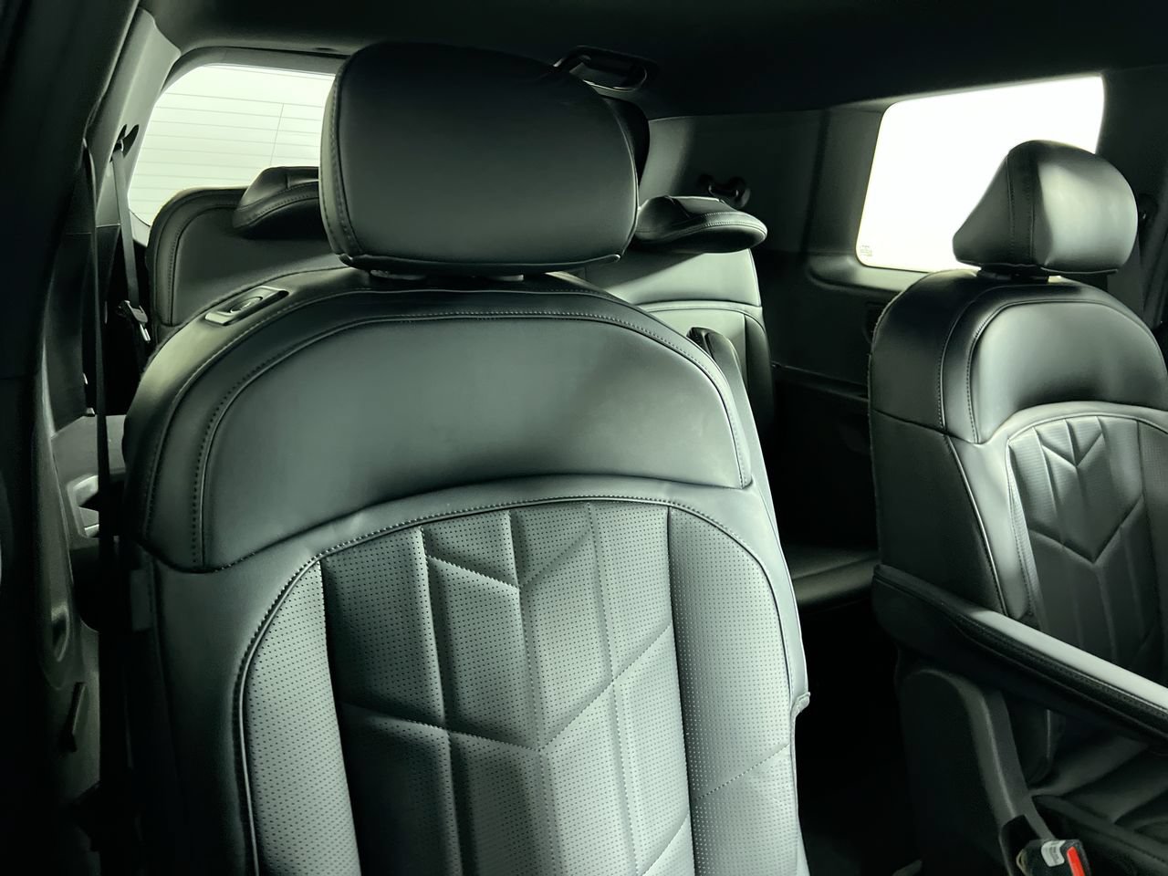 New 2027 Kia Telluride SX FWD image 30
