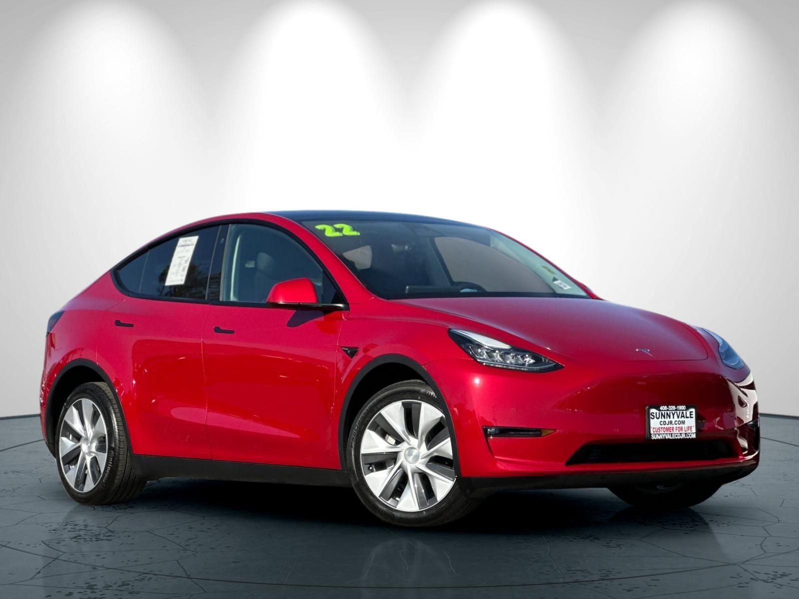 Used 2022 Tesla Model Y Long Range image 2