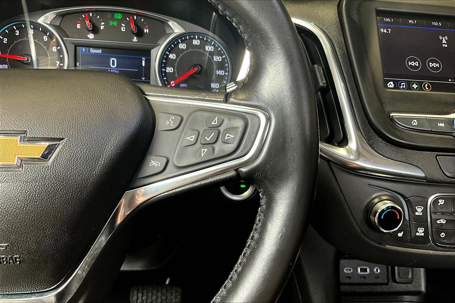 Used 2021 Chevrolet Equinox LT AWD/4WD image 13