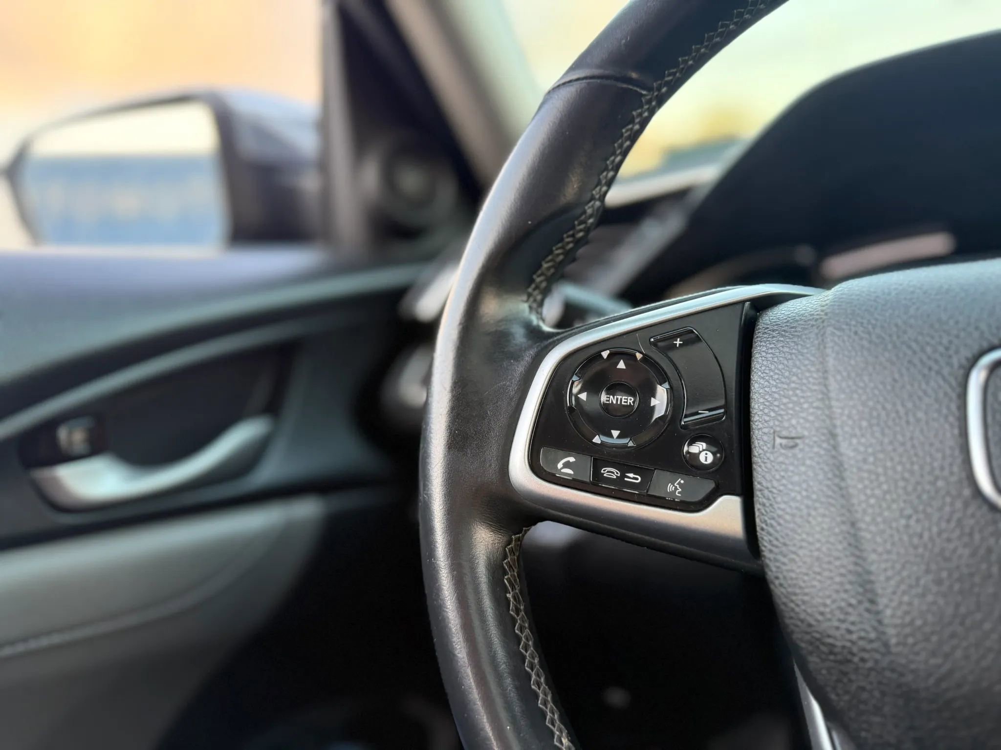 Used 2021 Honda Civic EX-L image 25