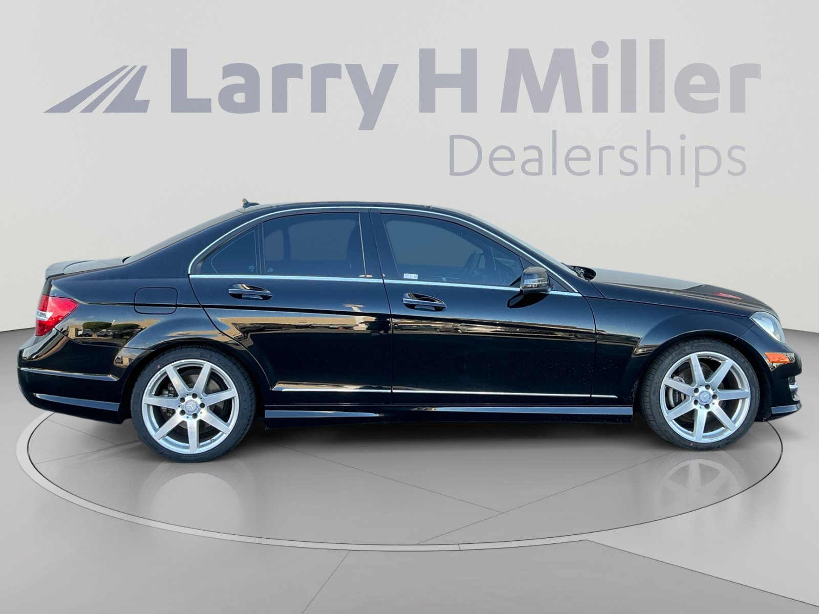 Used 2014 Mercedes-Benz C 250 Sedan image 6