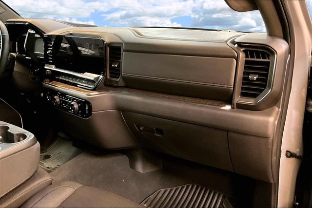 Used 2024 Chevrolet Silverado 1500 LT image 27