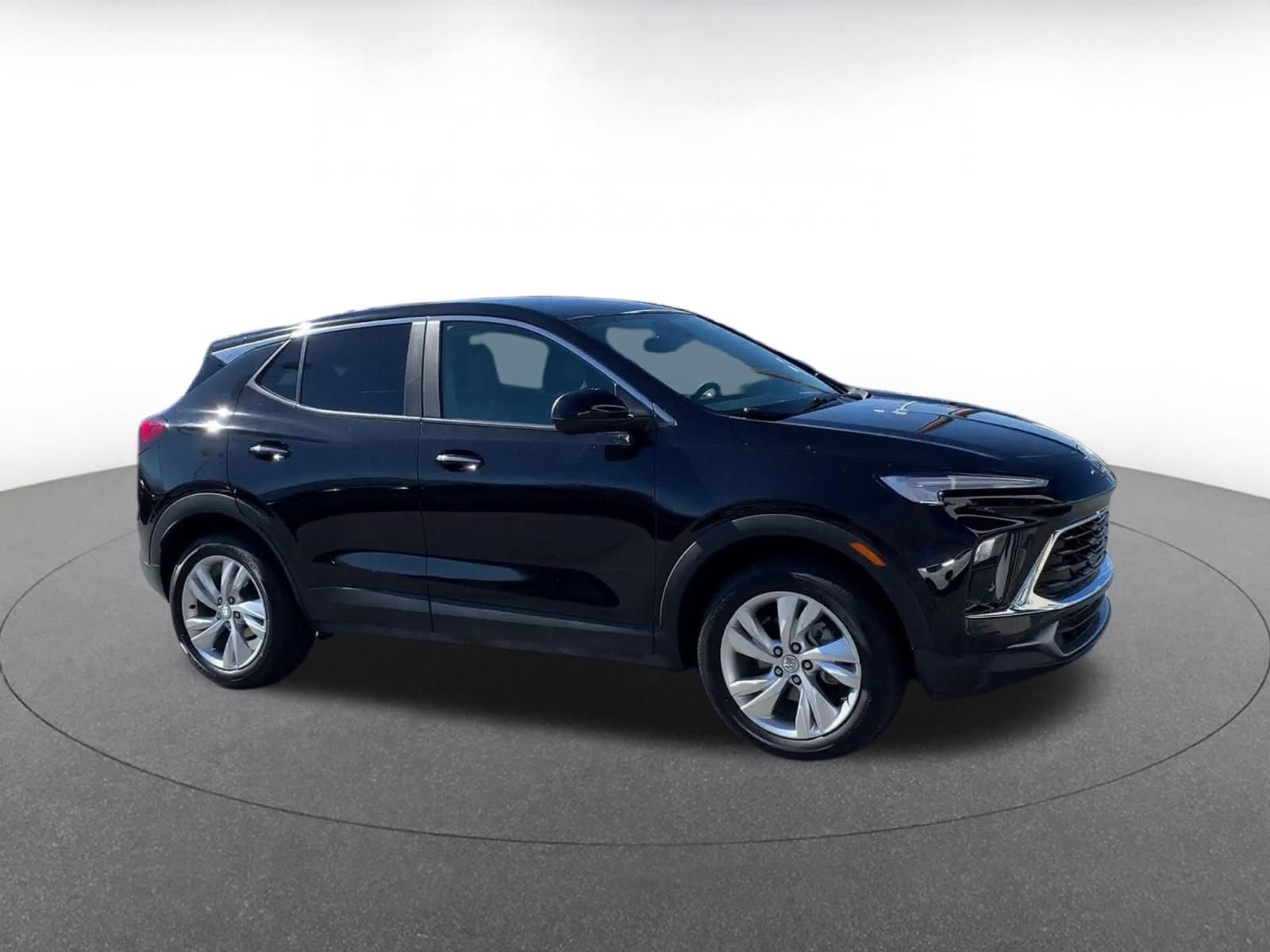 Used 2025 Buick Encore GX Preferred image 2