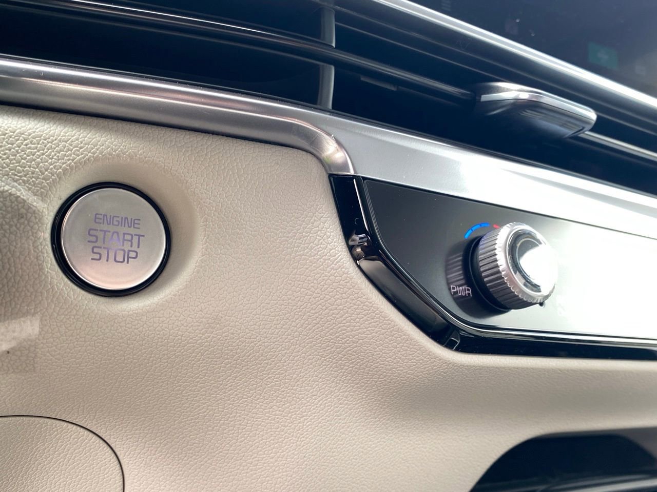 New 2026 Kia Sorento EX FWD image 18