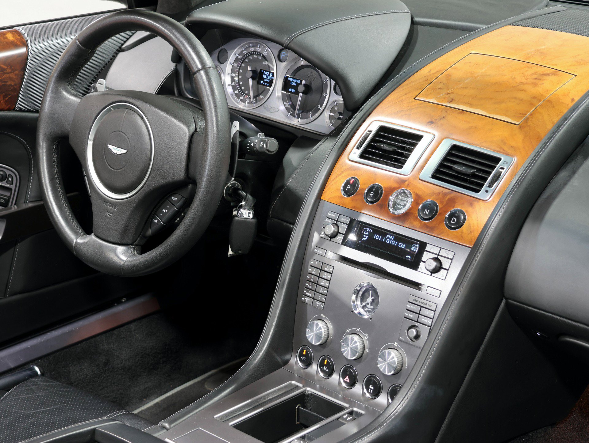 Used 2008 Aston Martin DB9 Volante RWD image 51