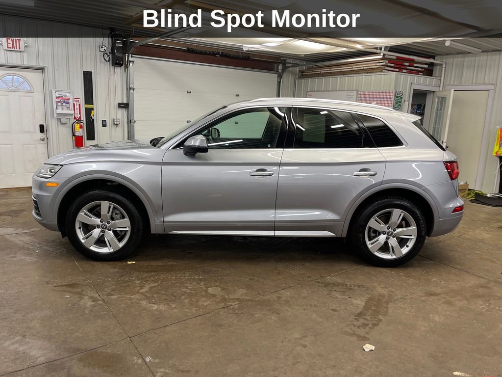 Used 2019 Audi Q5 2.0T Premium w/ Convenience Package image 2
