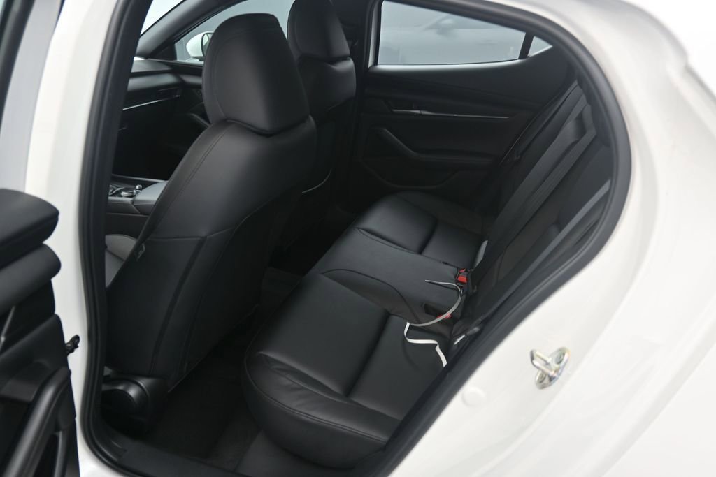 Used 2023 MAZDA MAZDA3 s FWD image 15