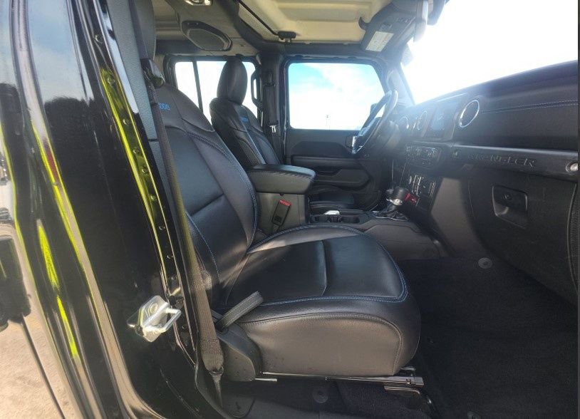 Used 2023 Jeep Wrangler Unlimited Rubicon 4xe w/ Steel Bumper Group image 7