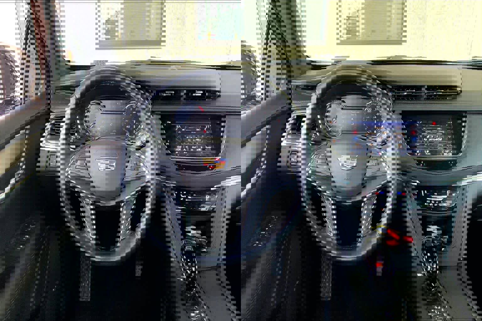 Used 2024 Cadillac XT5 Luxury image 6