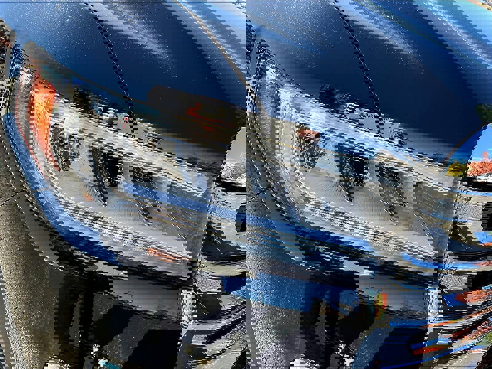 Used 2022 GMC Acadia SLE image 32