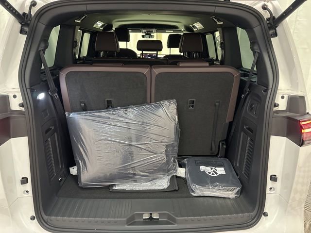 New 2025 Volkswagen ID. Buzz Pro S image 38