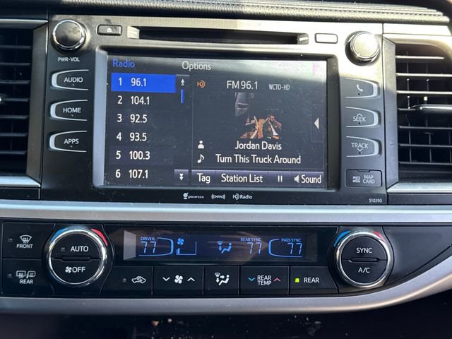 Used 2019 Toyota Highlander XLE AWD/4WD image 29