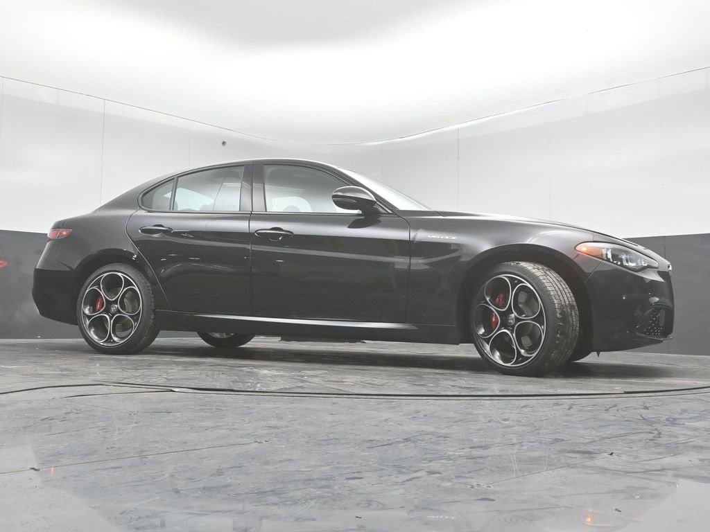 New 2026 Alfa Romeo Giulia AWD w/ Driving Assist Package image 36