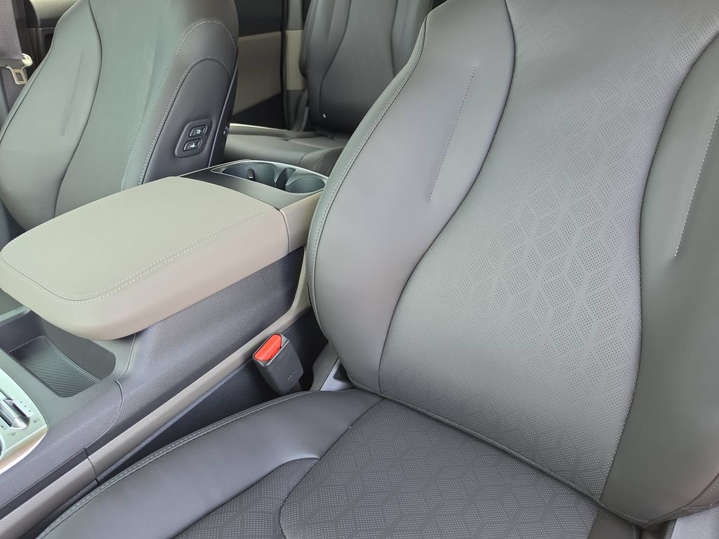 New 2026 Kia Carnival SX FWD image 22
