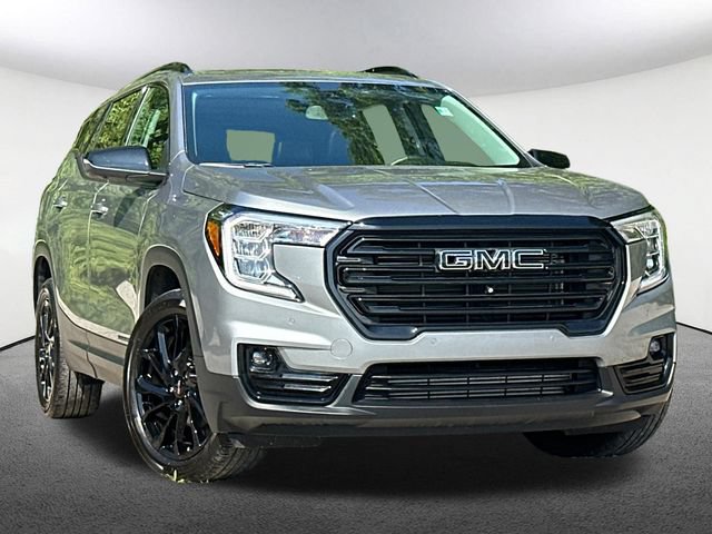 Used 2024 GMC Terrain SLT w/ Tech Package AWD/4WD image 2