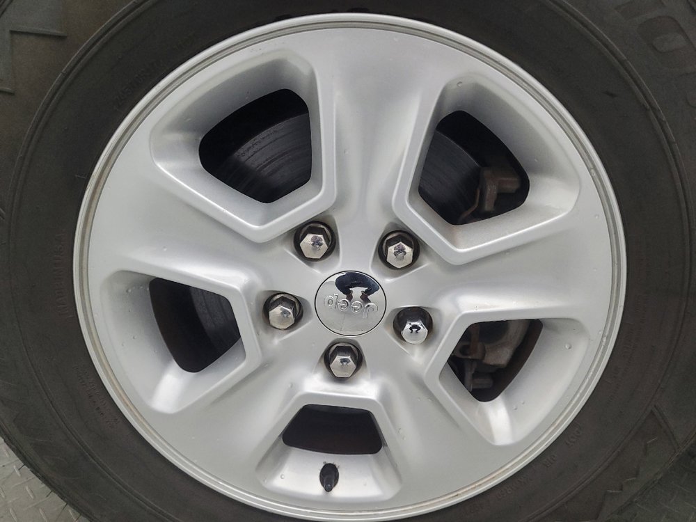 Used 2017 Jeep Grand Cherokee Laredo w/ Quick Order Package 2BE RWD image 31