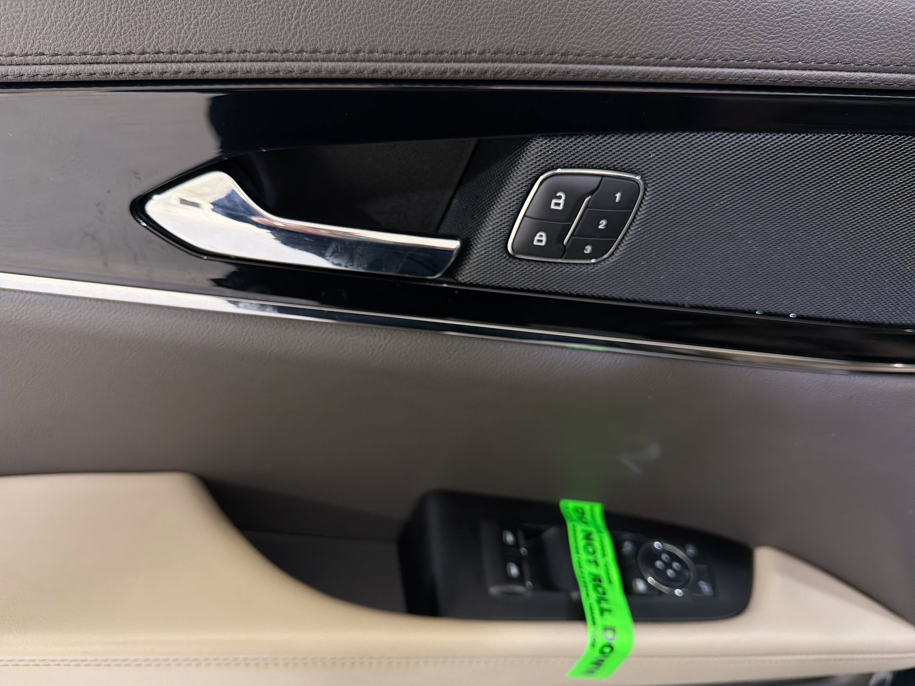 Used 2023 Lincoln Nautilus AWD w/ Premium Package image 12