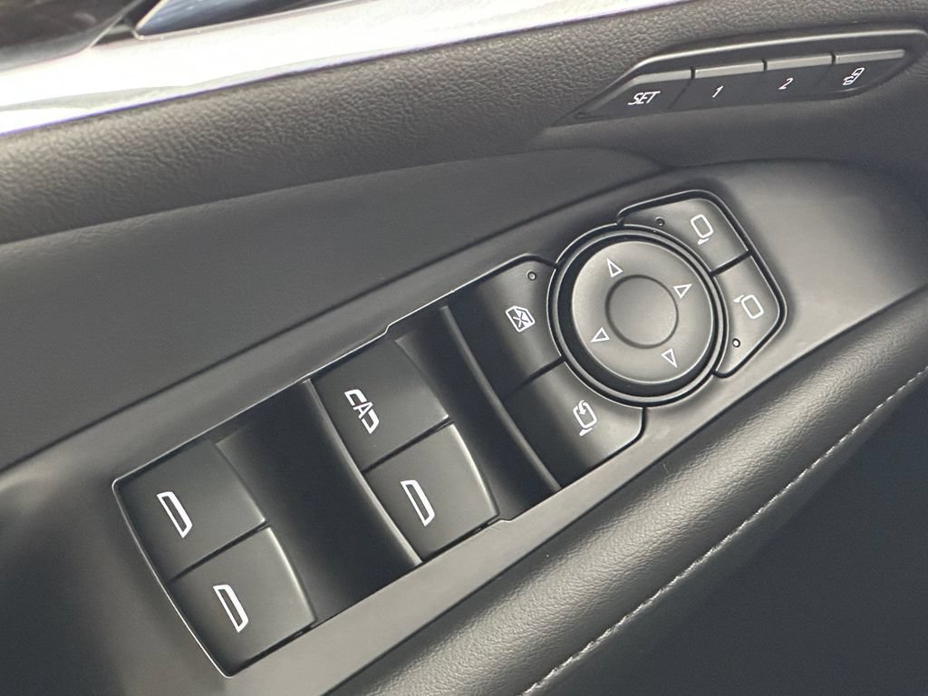 Used 2020 Buick Enclave Avenir w/ Avenir Technology Package FWD image 36