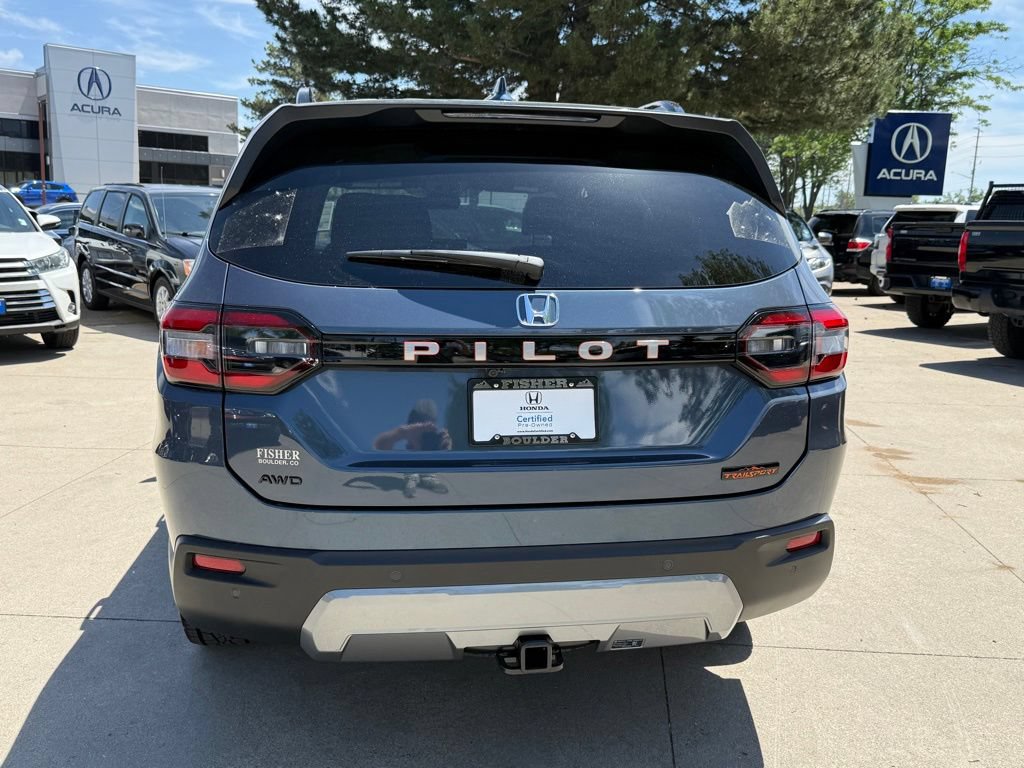 Certified 2026 Honda Pilot TrailSport image 7