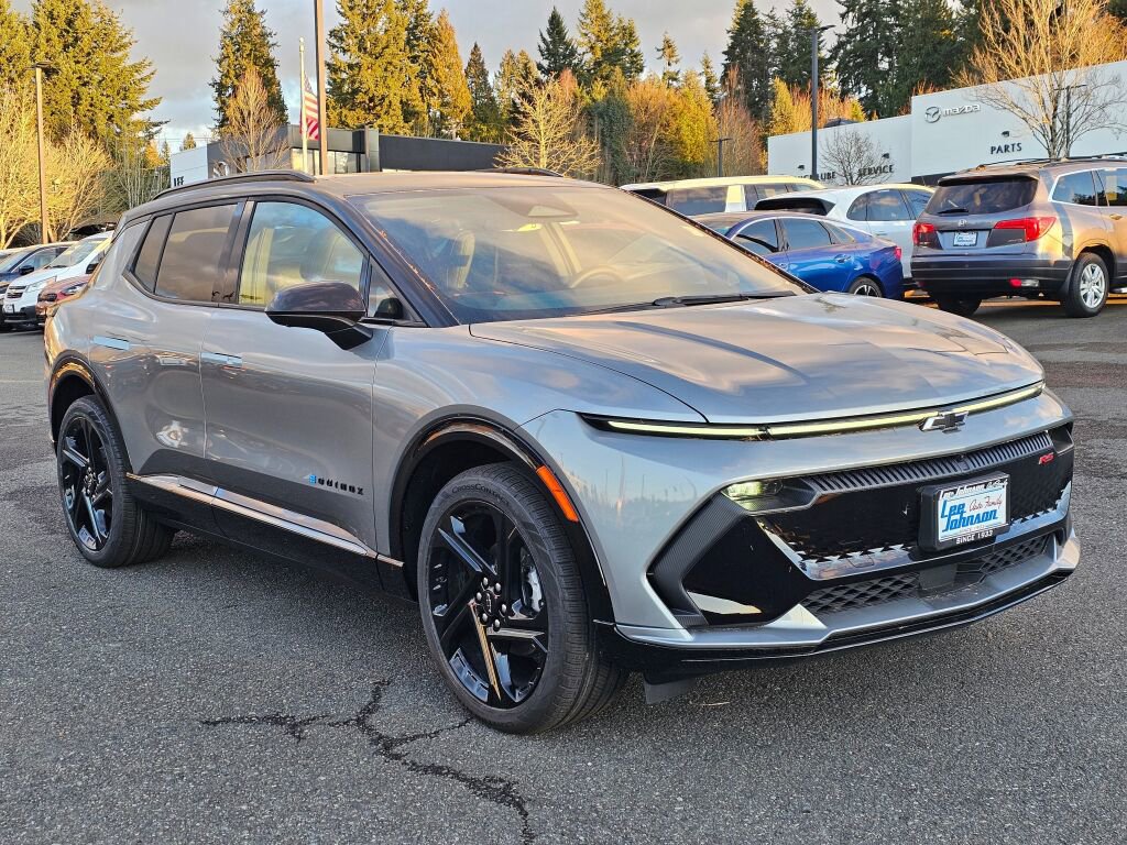 New 2026 Chevrolet Equinox EV RS FWD image 3