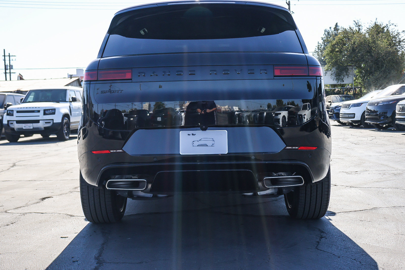 New 2027 Land Rover Range Rover Sport Dynamic SE AWD/4WD image 6