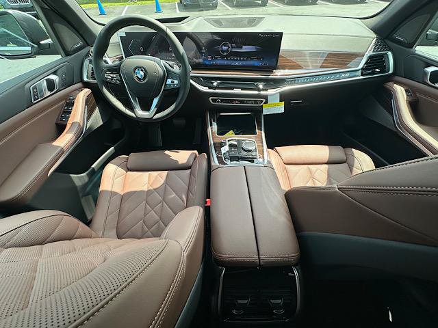 New 2026 BMW X5 xDrive40i w/ Premium Package AWD/4WD image 6