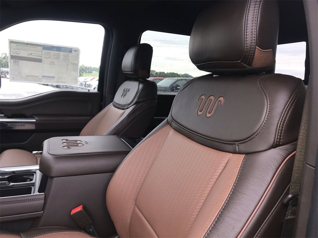 New 2025 Ford F350 King Ranch w/ Chrome Package image 11