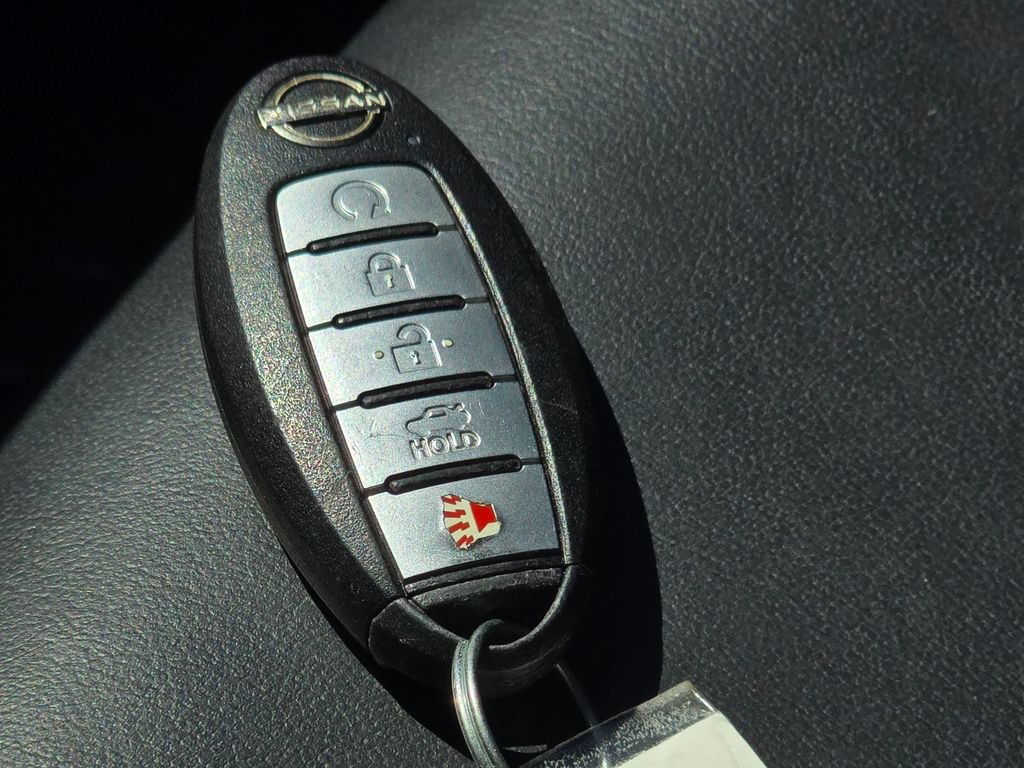 Used 2023 Nissan Maxima SR w/ Sport Mat Group FWD image 37