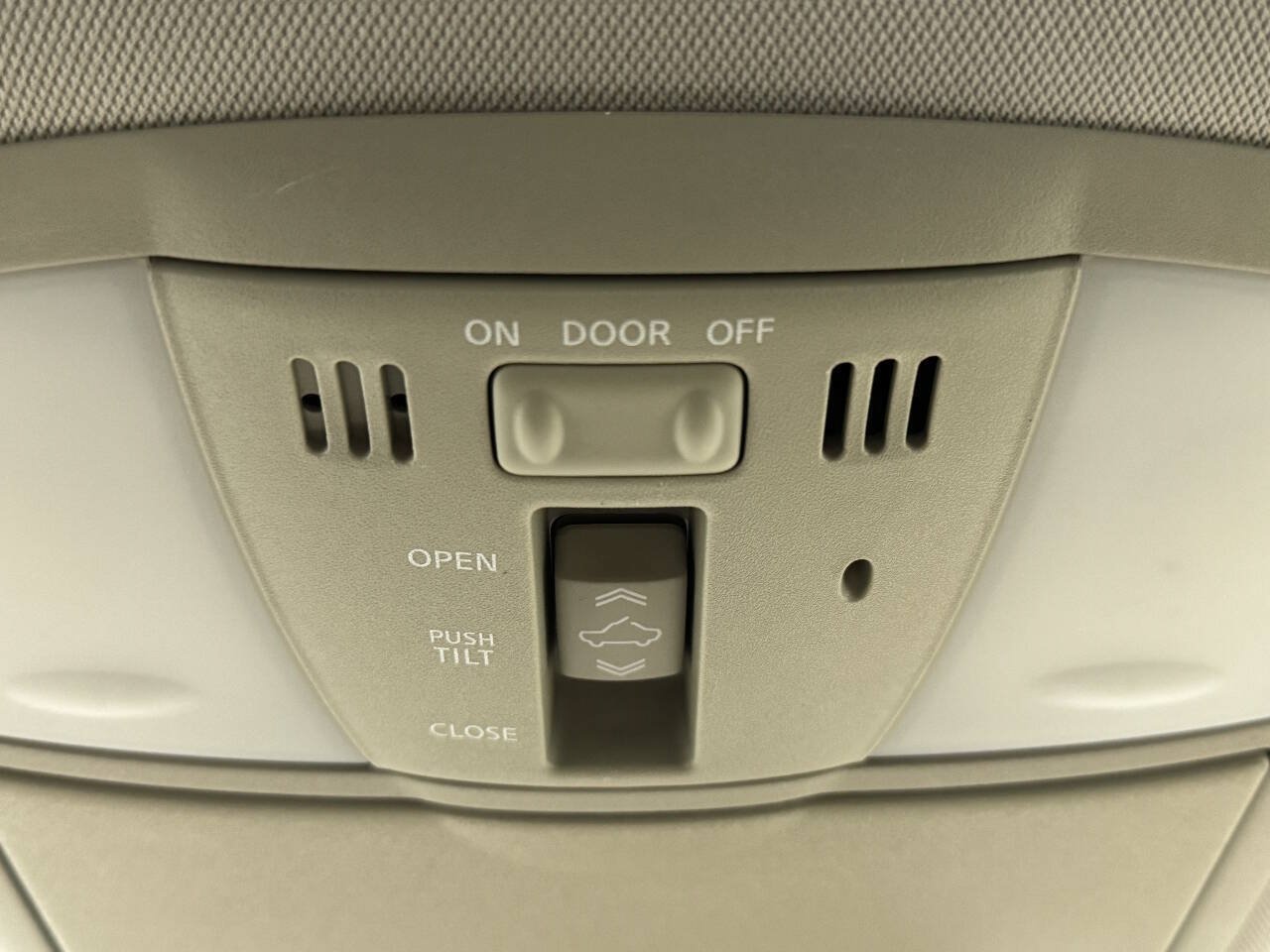 Used 2014 Nissan Murano LE AWD/4WD image 39