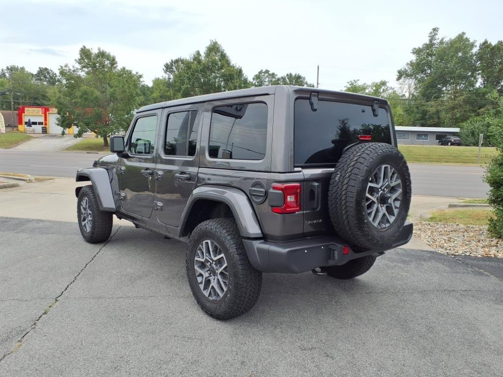 New 2025 Jeep Wrangler Sahara image 4
