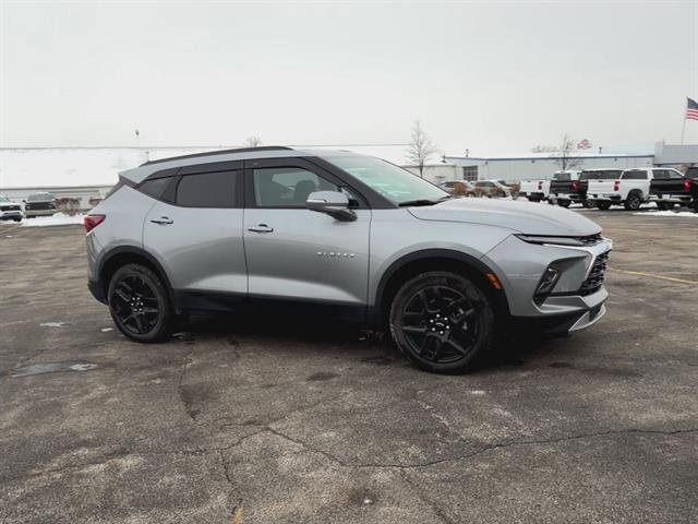 Used 2025 Chevrolet Blazer LT w/ Sound & Technology Package image 25