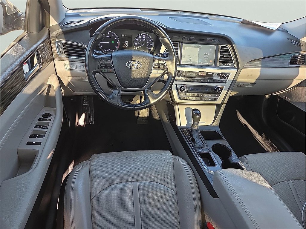 Used 2015 Hyundai Sonata Limited w/ Option Group 05 image 10