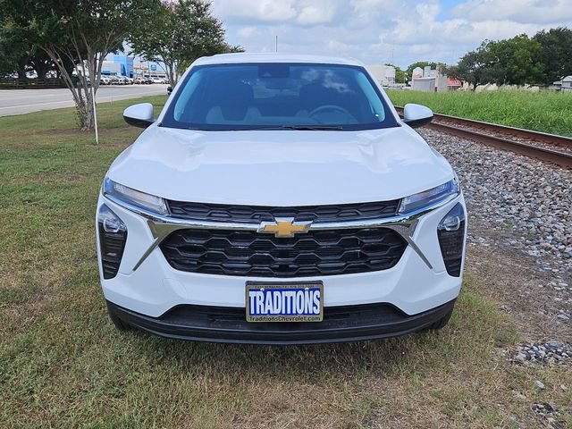 New 2026 Chevrolet Trax LS w/ LS Convenience Package FWD image 35