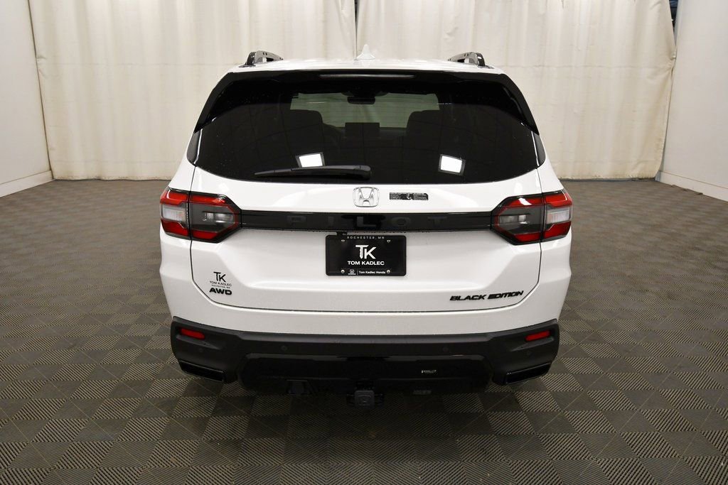 New 2026 Honda Pilot Black Edition image 7
