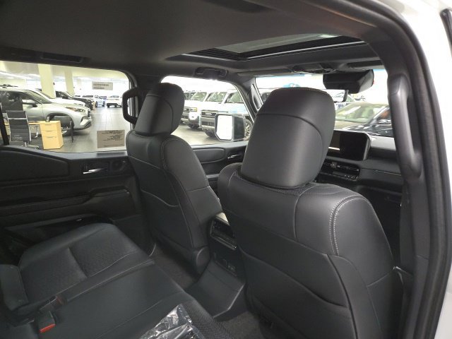 New 2027 Toyota Land Cruiser AWD/4WD image 11