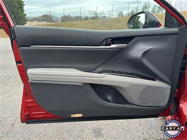 Used 2023 Toyota Camry XLE image 18