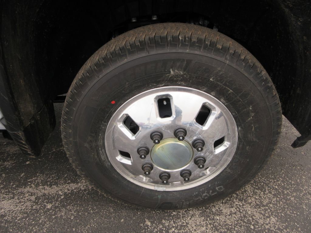 New 2026 Chevrolet Silverado 3500 High Country w/ High Country Premium Package image 9