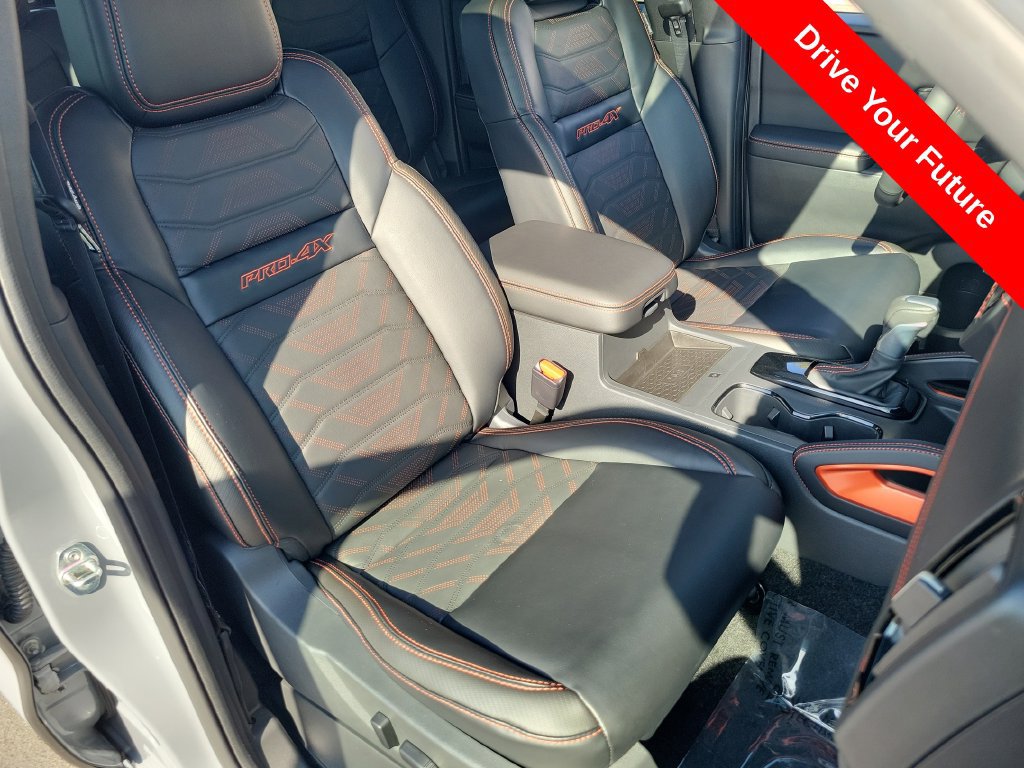 Used 2025 Nissan Frontier PRO-4X w/ Pro Premium Package AWD/4WD image 23