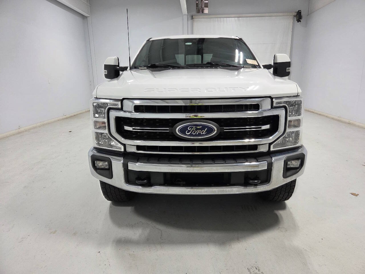 Used 2022 Ford F250 Lariat w/ Lariat Value Package AWD/4WD image 5