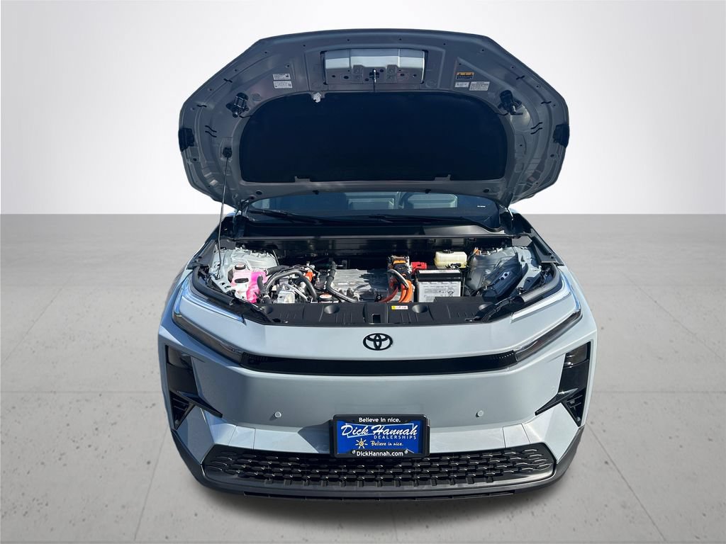 New 2026 Toyota C-HR AWD/4WD image 4