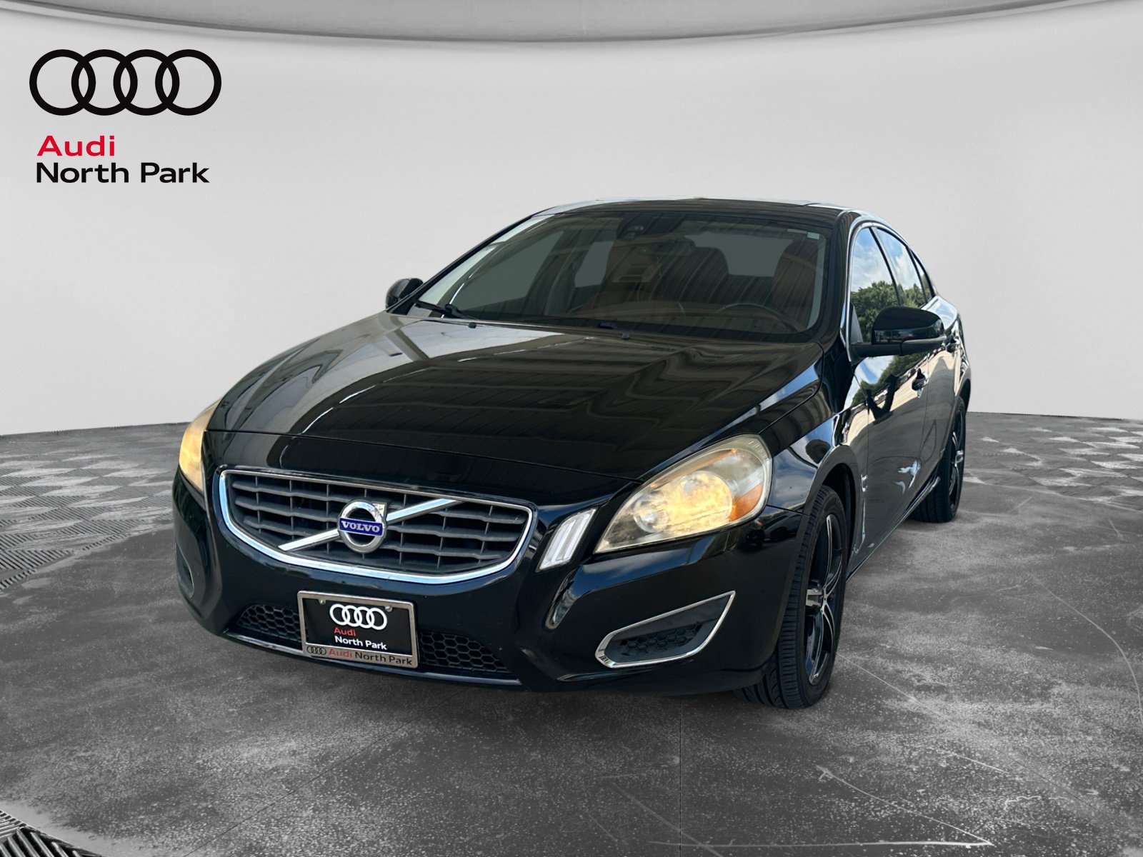 Used 2012 Volvo S60 T5 FWD image 1
