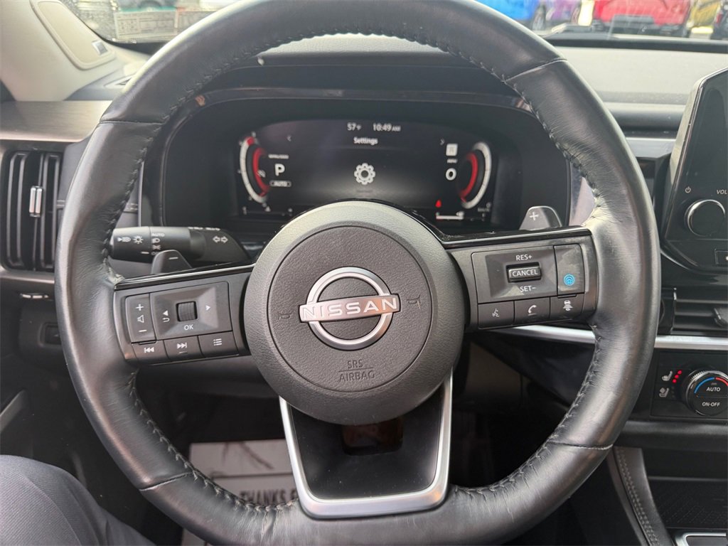 Used 2023 Nissan Pathfinder Platinum image 15