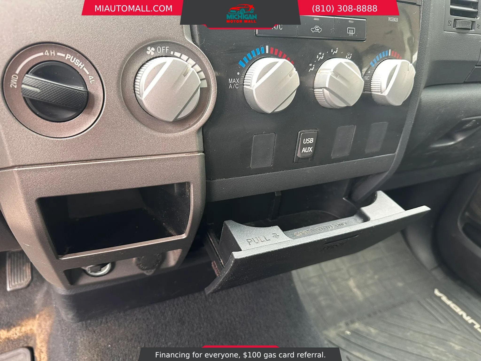 Used 2013 Toyota Tundra 4x4 CrewMax w/ Tow Pkg image 13