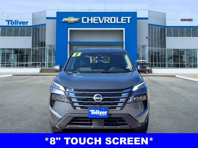 Used 2025 Nissan Rogue SV image 3