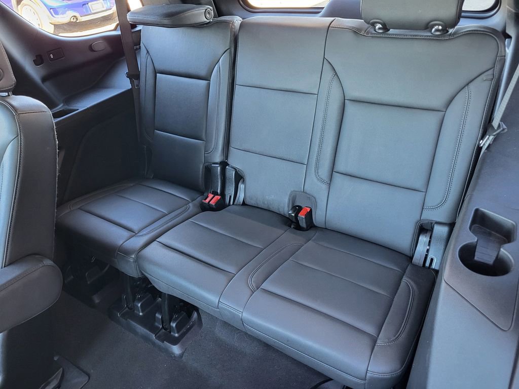 Used 2024 Chevrolet Tahoe Z71 w/ Luxury Package image 29