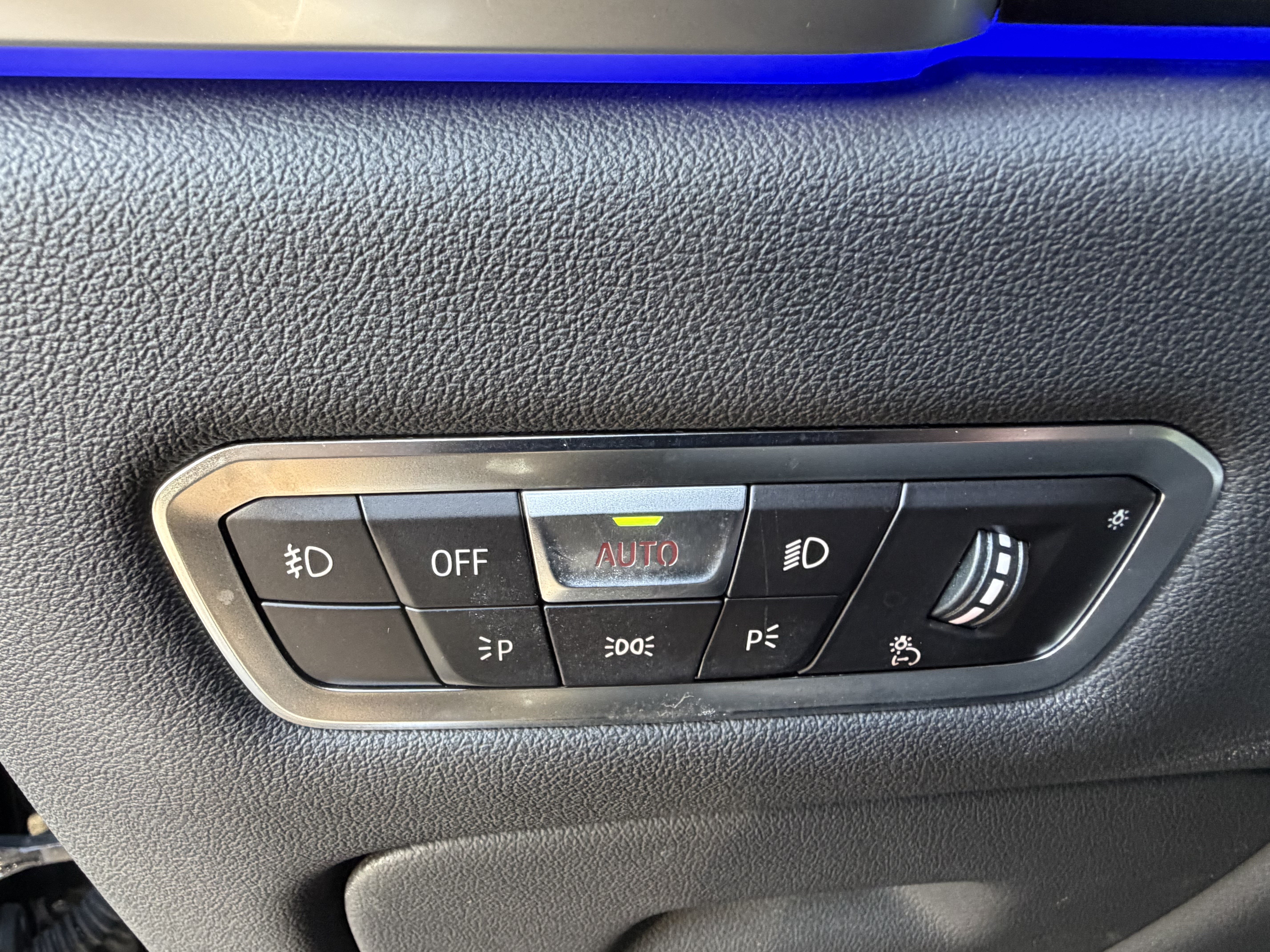 Used 2020 BMW X5 xDrive40i w/ Convenience Package AWD/4WD image 15