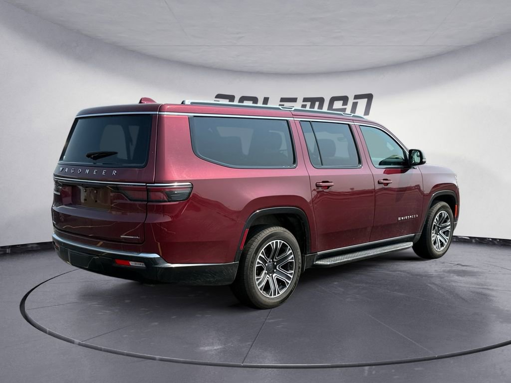 Used 2023 Jeep Wagoneer L Series II image 5