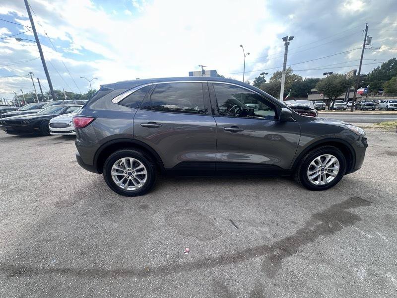 Used 2022 Ford Escape SE w/ Convenience Package FWD image 9